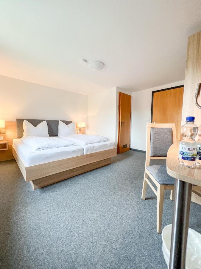 Doppelzimmer mit eigenem Bad
